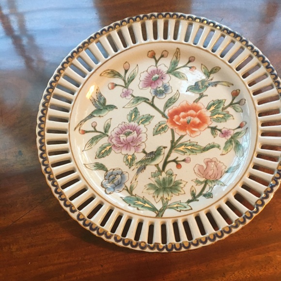 Andrea by Sadek China 10 1/8” Reticulated Decorative Plate - flowers and birds - Picture 3 of 5